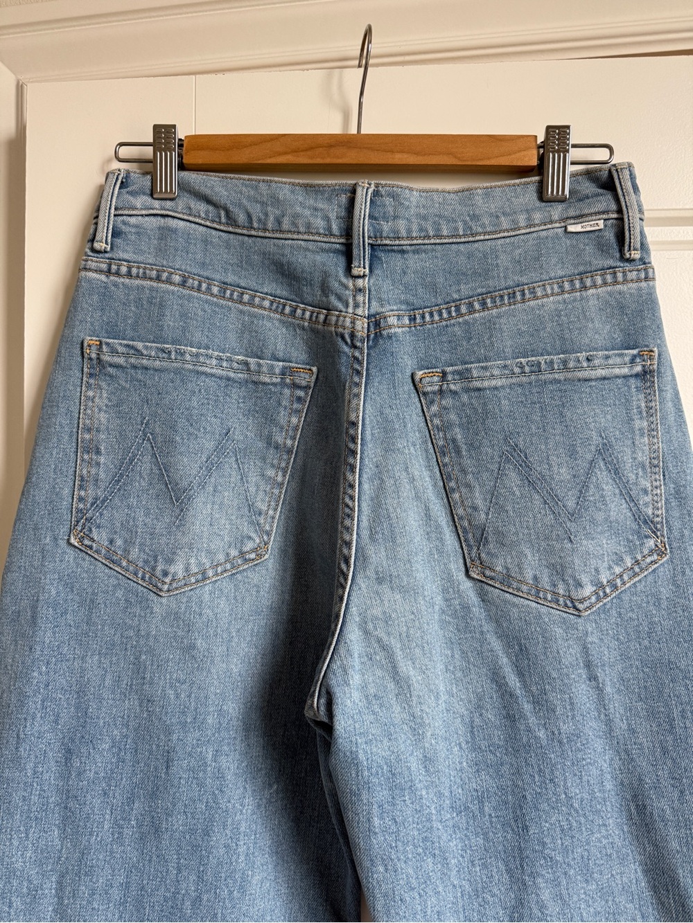 MOTHER The Lasso Sneak wide leg jeans - Picture 7 of 7